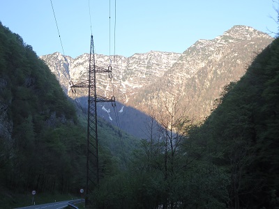 Hier sehen wir die Berge zwischen Salzburg und Golling morgens um 06.00 Uhr